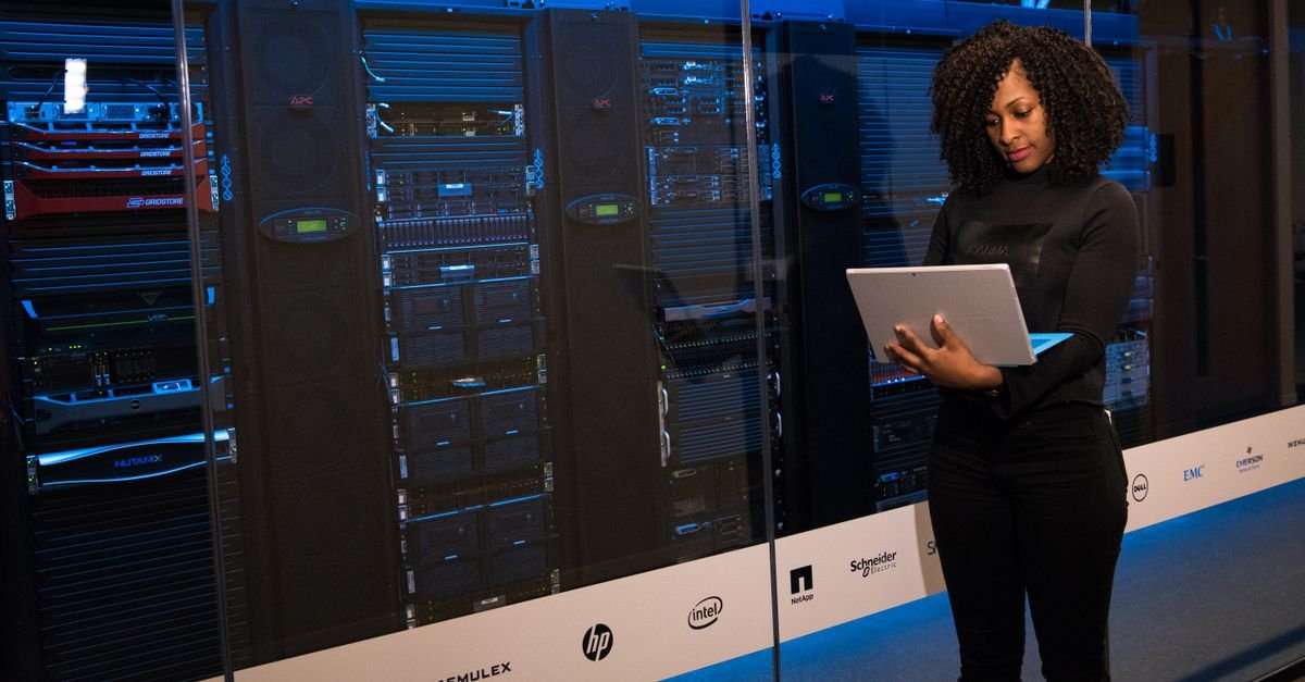 Hybrid Cloud Database Solutions