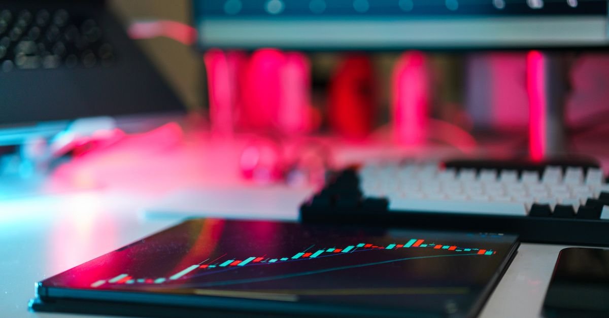 Software Dependency Management Platforms