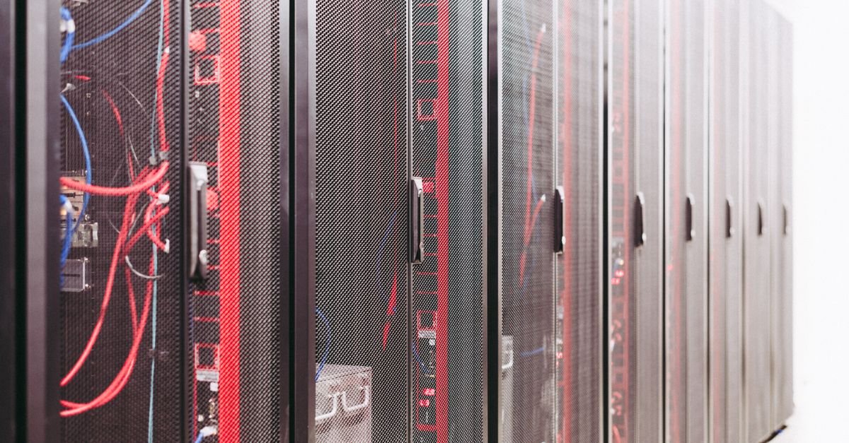 Hybrid Cloud Database Solutions